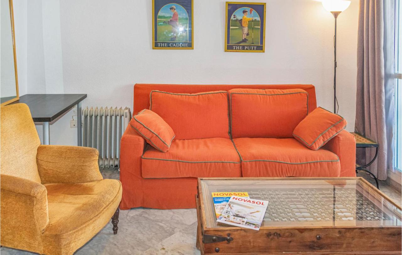 Lovely Apartment In Marbella With Kitchenette Exterior photo